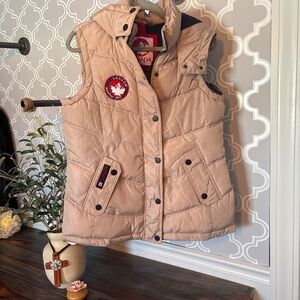 Women’s Canada weather gear vest